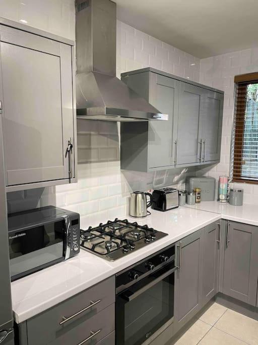 Close To Belfast City Centre.Modern Opened Planned Екстериор снимка